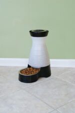 PetSafe Healthy Pet Food Station - Automatic Indoor Gravity Cat & Dog Feeder - Space-Saving Self Feeder - Easy to Clean - Medium - Up to 4 lb Kibble Capacity - Image 2